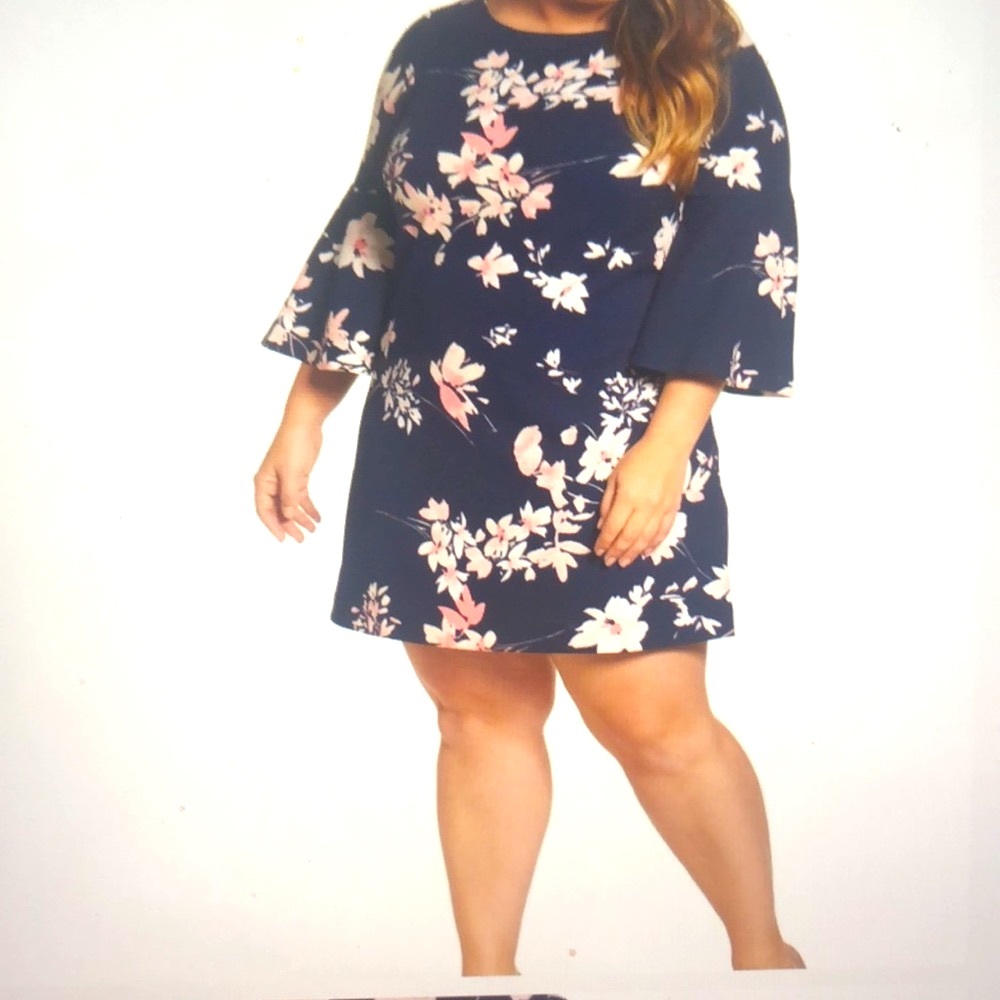 NWT Eliza J Blue Floral Bell Sleeve Dress 16W
